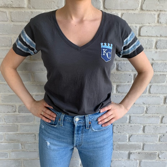47 Tops - Kansas City Royals V Neck T Shirt Medium Cotton